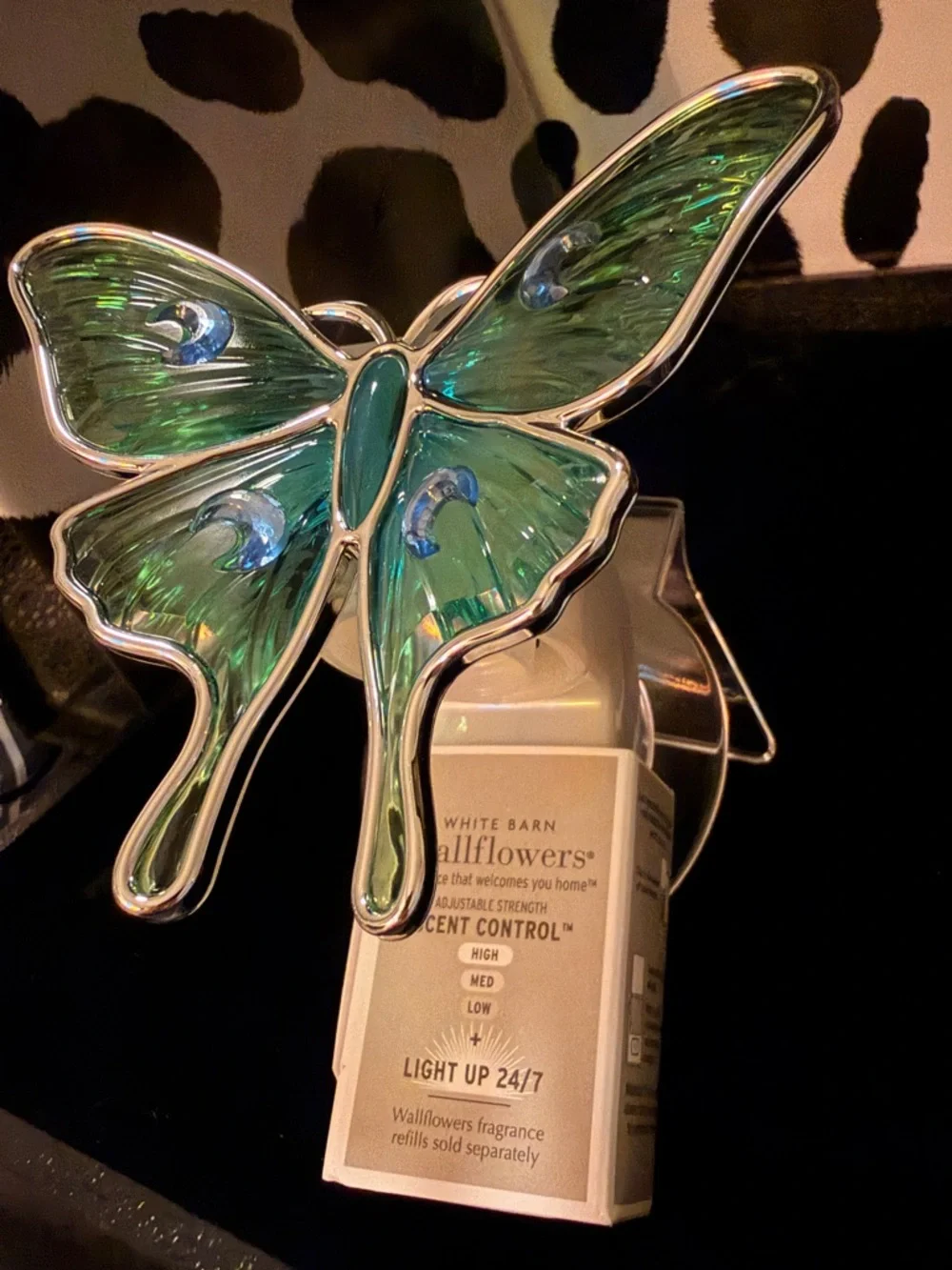 White Barn Green Glass Butterfly Wallflower Plug-In - Picture 2 of 2